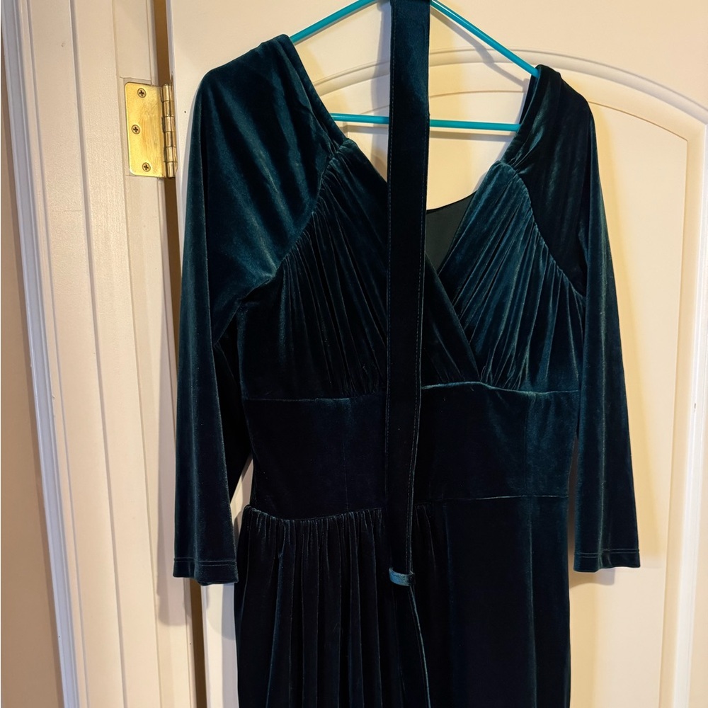 VIXEN BY MICHELINE PITT 2x STARLET DRESS IN HUNTER GREEN VELVET